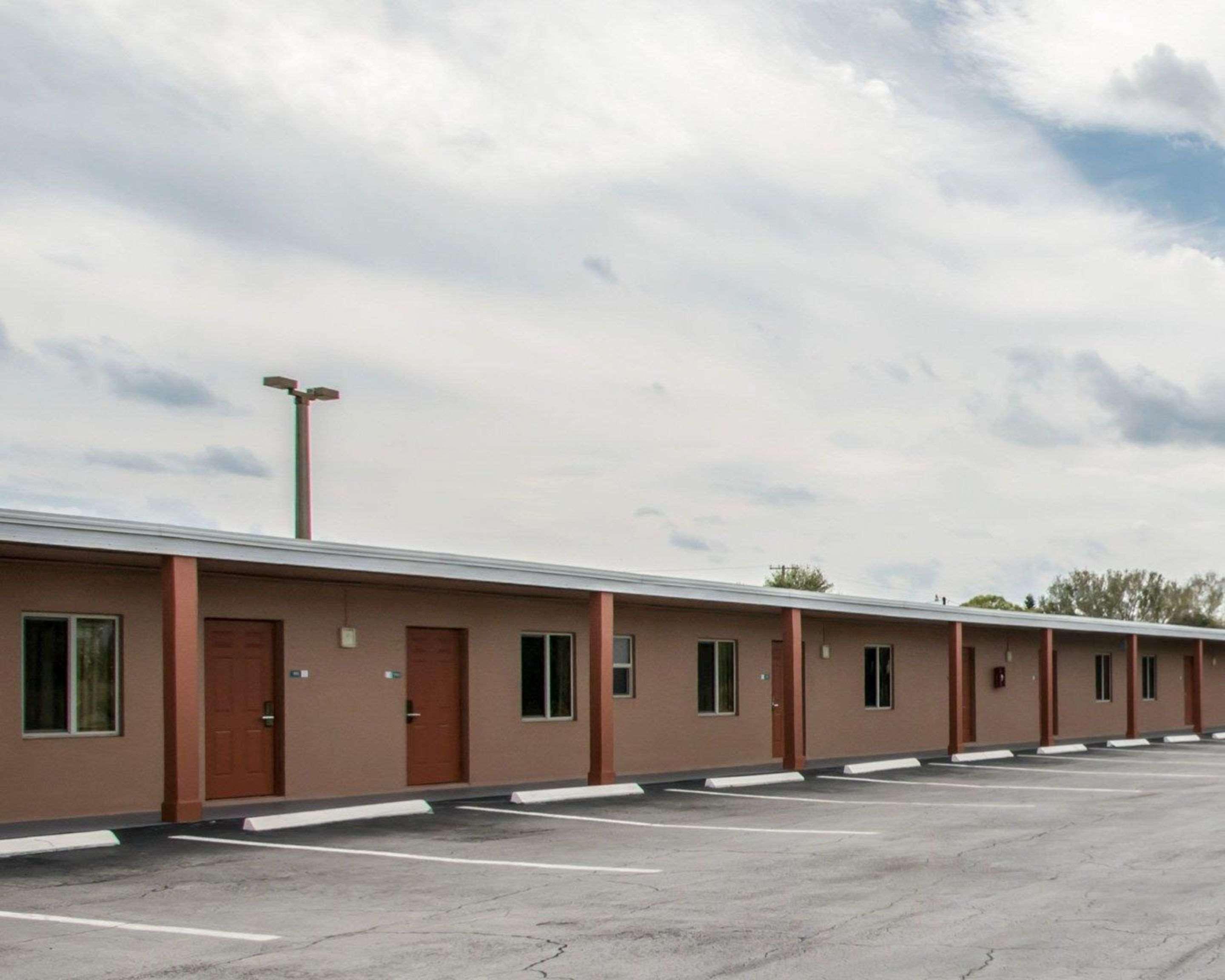 Rodeway Inn Fort Pierce Us Highway 1 Ngoại thất bức ảnh