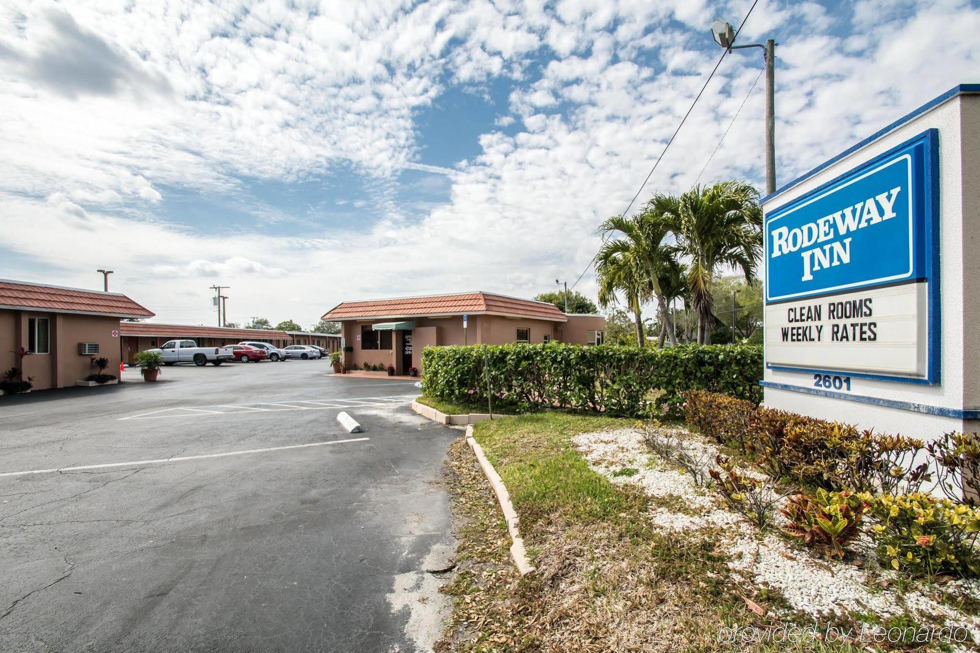 Rodeway Inn Fort Pierce Us Highway 1 Ngoại thất bức ảnh